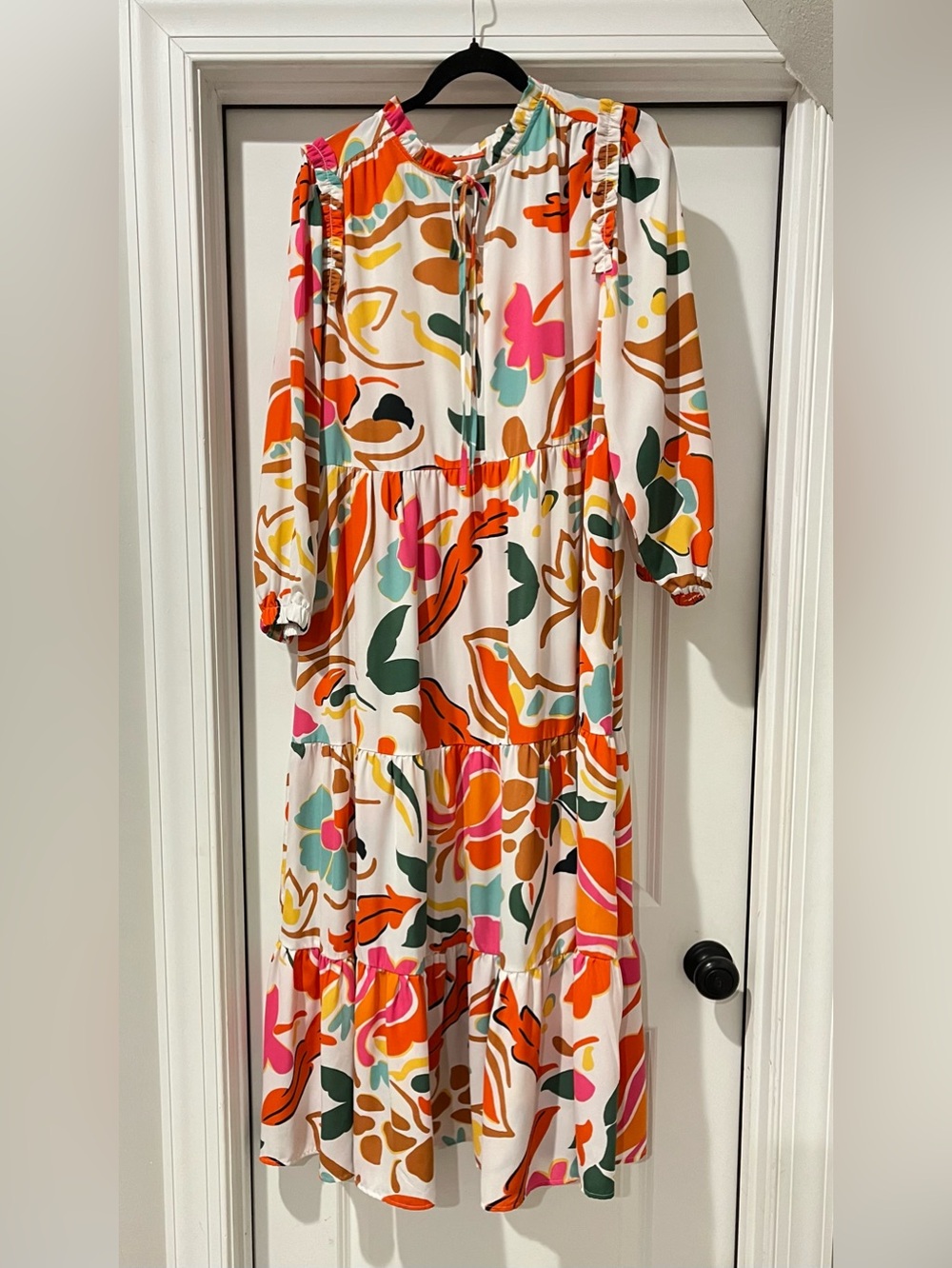 Umgee White Multicolor Abstract Floral Tiered Midi Dress
